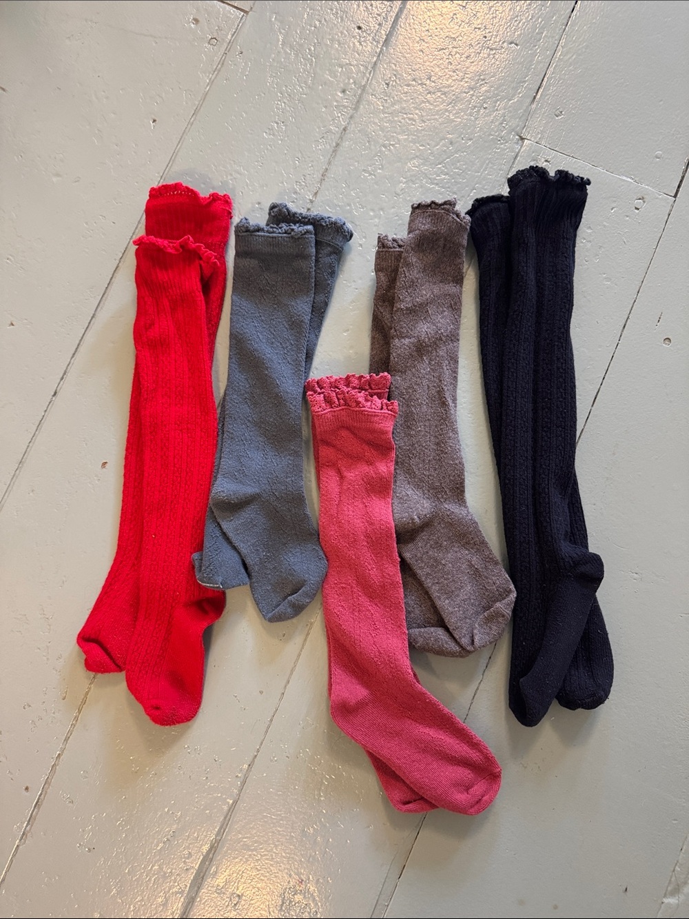 Kids Ribbed Knee-High Socks with ruffle trim - Pink, Red, Gray, Brown, Black